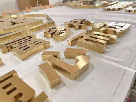 贺州拉丝不锈钢字的特点。